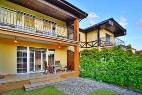 Comfortable holiday home with a garden, Grzybowo